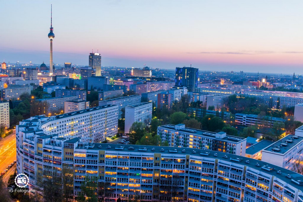 Berlin-Skyline-Platz-der-Vereinten-Nationen-1